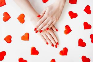 Uñas rojas para boda